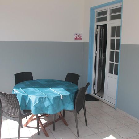 Lambano Studio Grand-Bourg  Extérieur photo